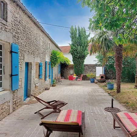 Feriehus Petichaud By Interhome