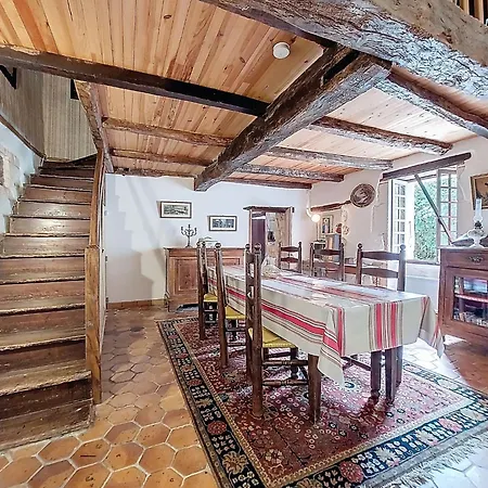 Nyaraló Petichaud By Interhome *